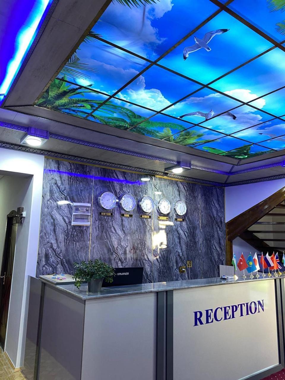 Orom Hotel Fargʻona Exterior foto